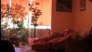 Hungarian Housewife-Sex with my boyfriend during the day porn video